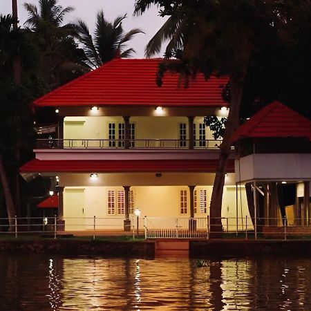 Chilanka Lake View Resort Alappuzha Екстериор снимка