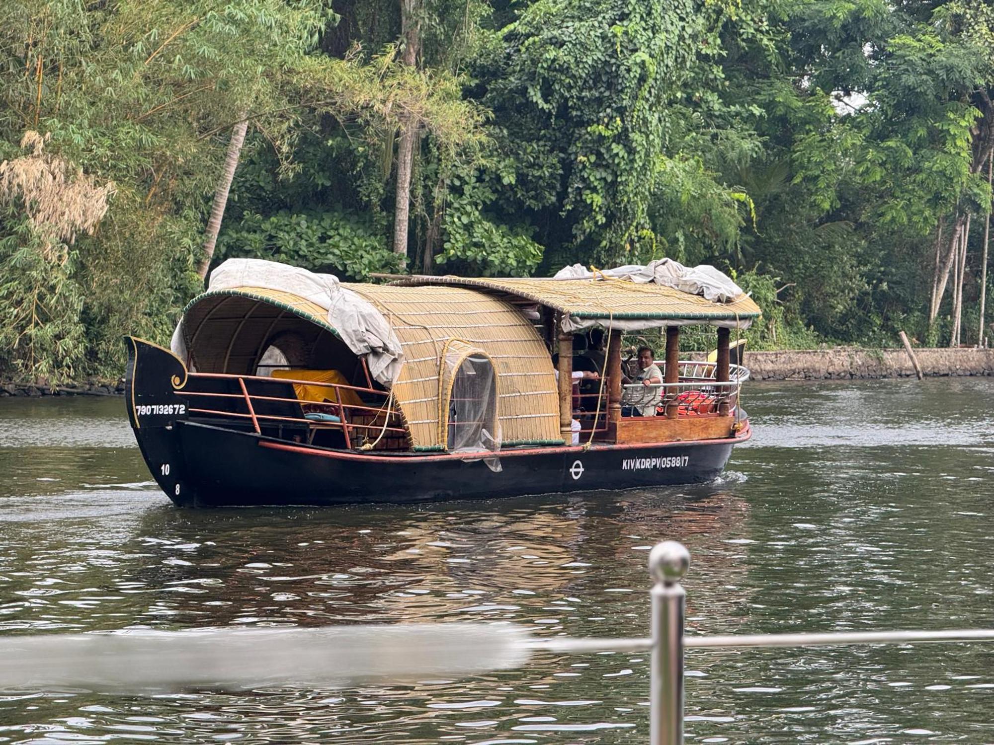 Chilanka Lake View Resort Alappuzha Екстериор снимка